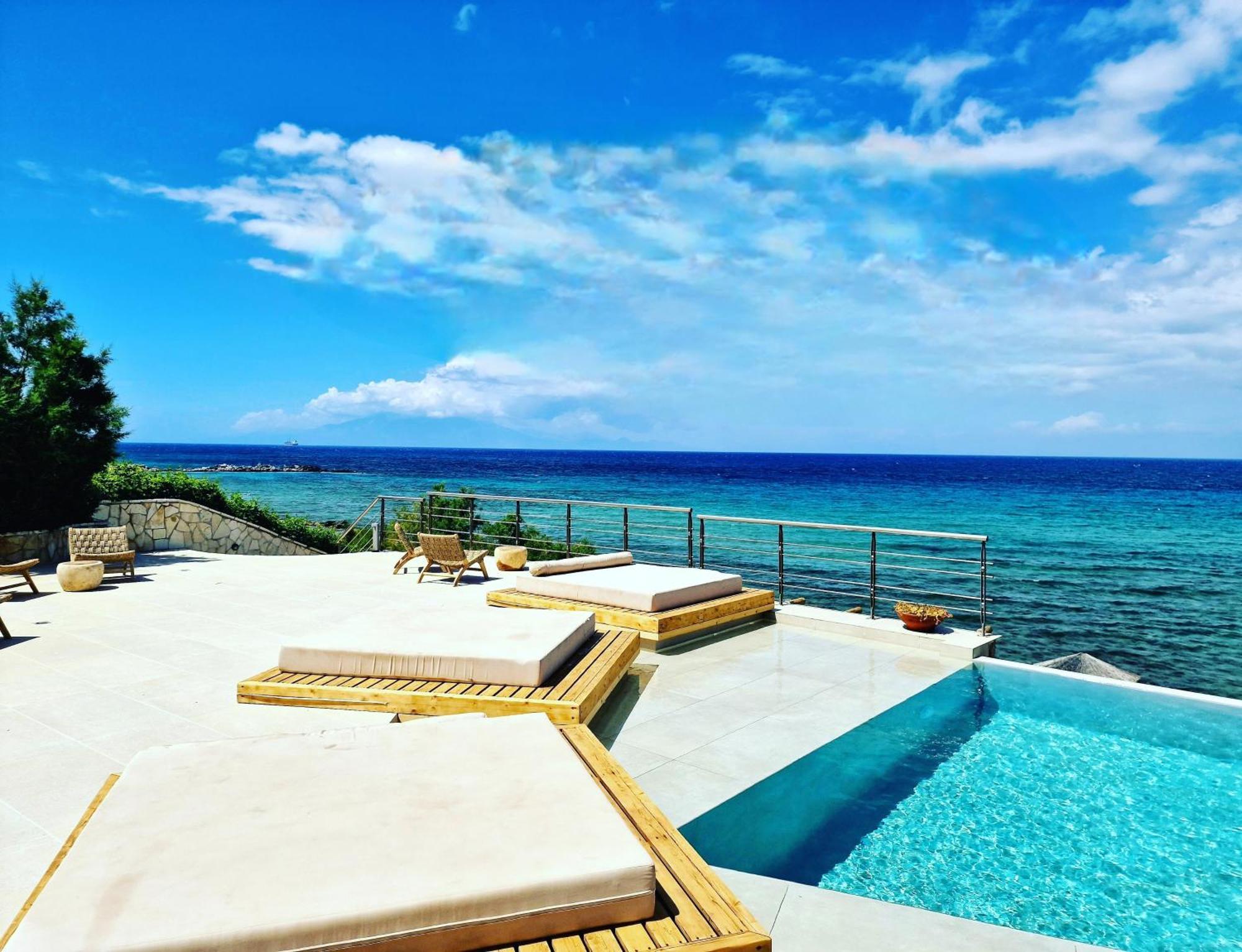Tsamis Zante Suites (Adults Only) Psarou (Zakynthos) Exterior foto View of the sea from the hotel