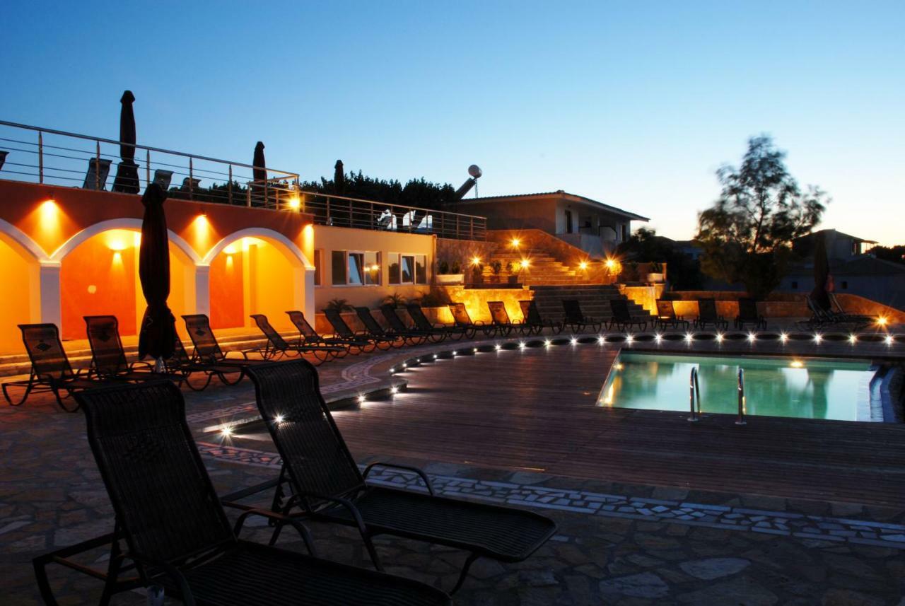 Tsamis Zante Suites (Adults Only) Psarou (Zakynthos) Exterior foto The pool at the hotel